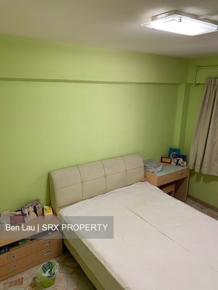 Blk 245 Jurong East Street 24 (Jurong East), HDB 3 Rooms #215944191